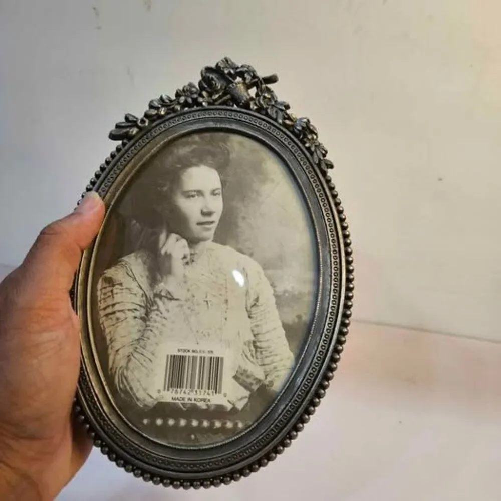 Vintage Style Pewter Floral Basket Oval Picture Frame